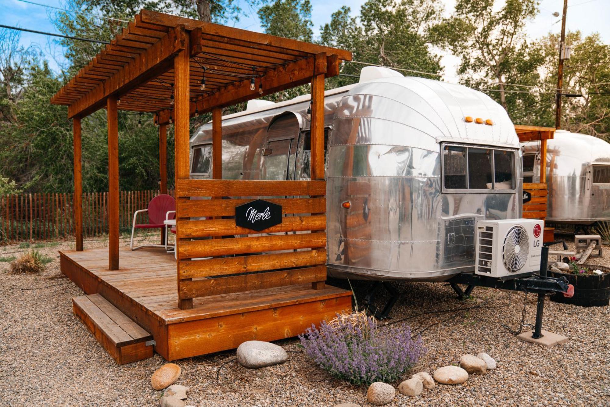 Amigo Motor Lodge Salida Exterior photo