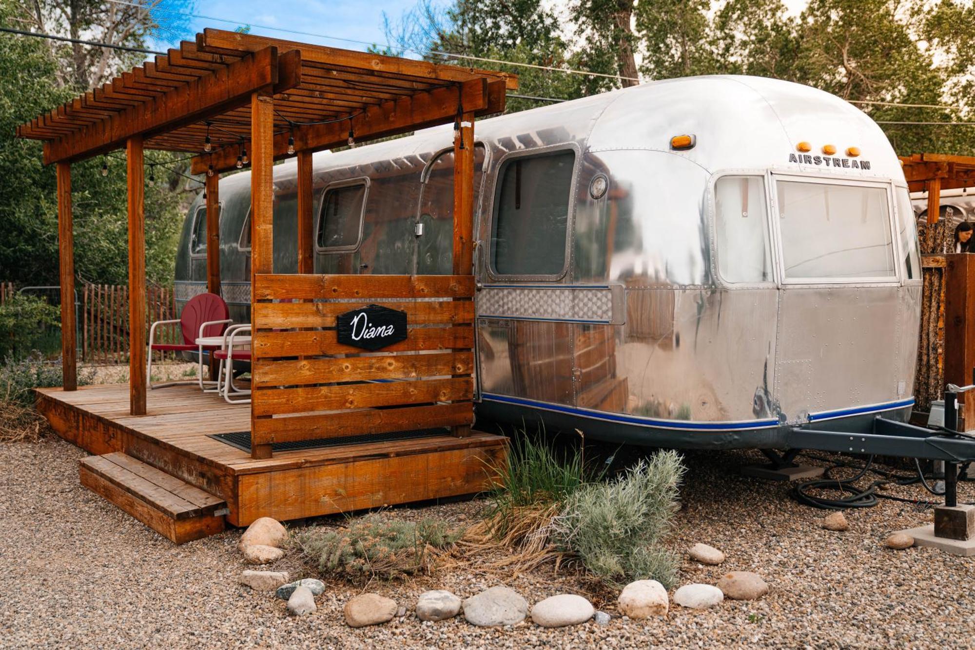 Amigo Motor Lodge Salida Exterior photo